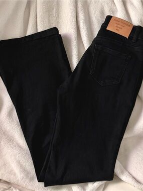 MadeNothing black mid-raise flared jeans Size 26